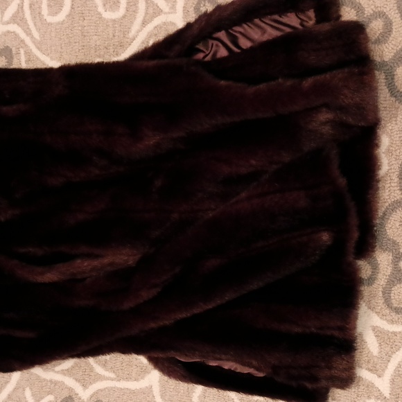 Dennis Basso Faux Fur Mink Coat - Picture 5 of 6